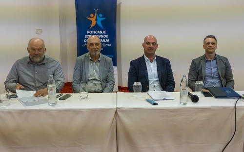Okrugli stol o naukovanju: Suradnja obrazovanja i gospodarstva ključna za kvalitetnu pripremu mladih za tržište rada