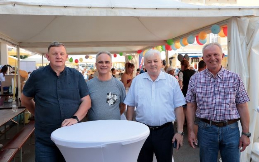 lorem ipsum dolor sit