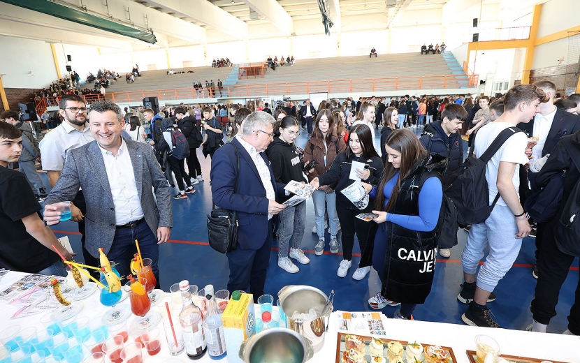 lorem ipsum dolor sit