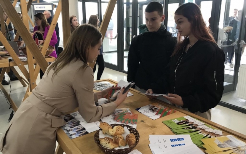 lorem ipsum dolor sit