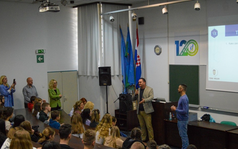 lorem ipsum dolor sit