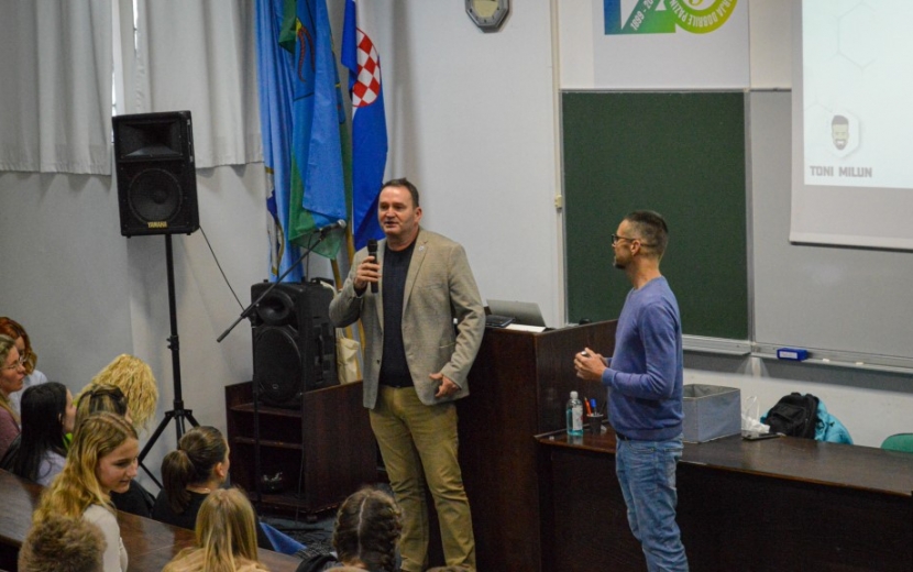 lorem ipsum dolor sit