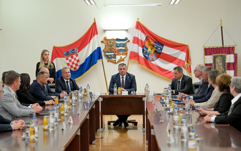 lorem ipsum dolor sit