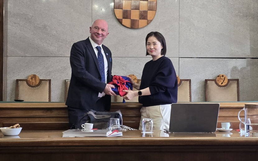 lorem ipsum dolor sit