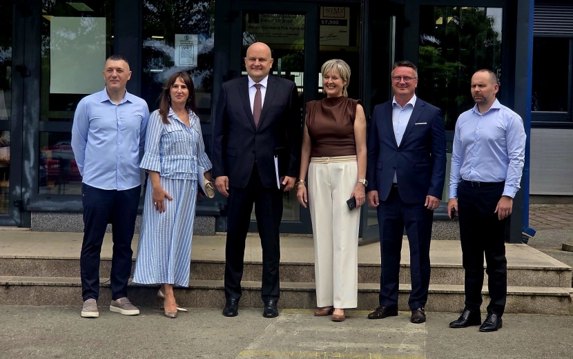 lorem ipsum dolor sit